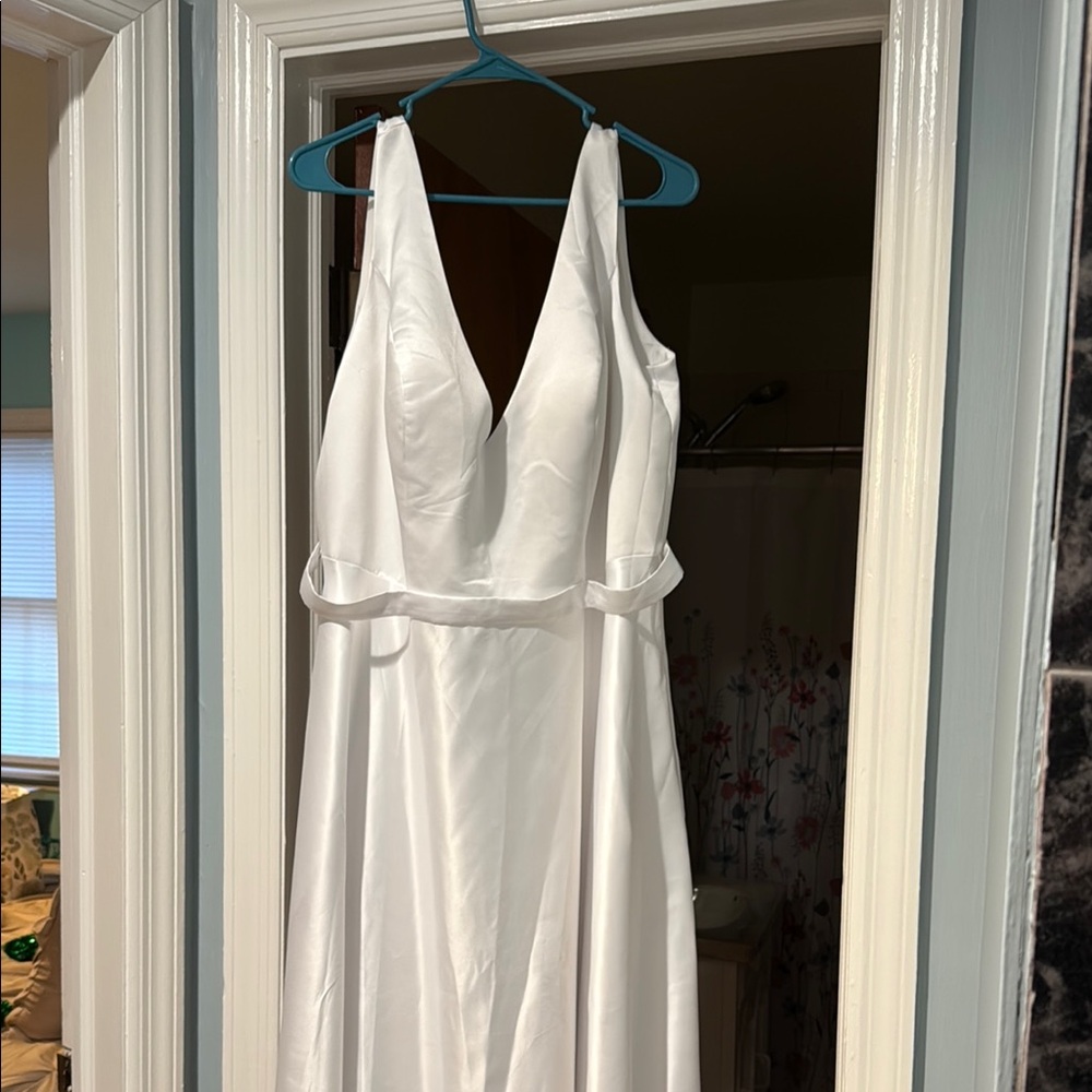 JJs House White Sleeveless V-Neck Gown